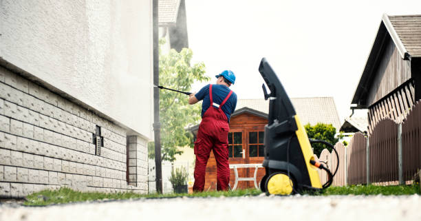 Professional Pressure Washing Services in Johnston, IA